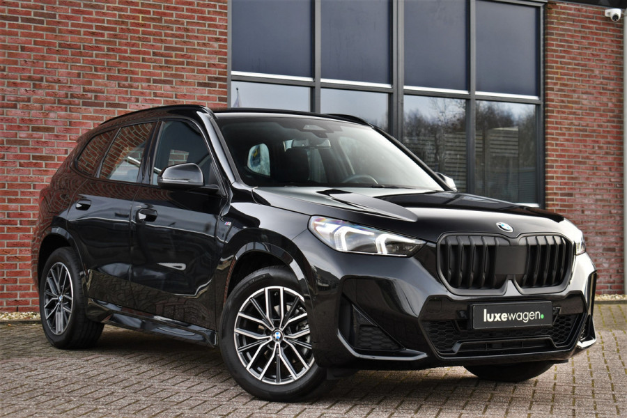BMW X1 sDrive18i M-Sport Camera ACC-voorber Shadowline Adp-onderstel
