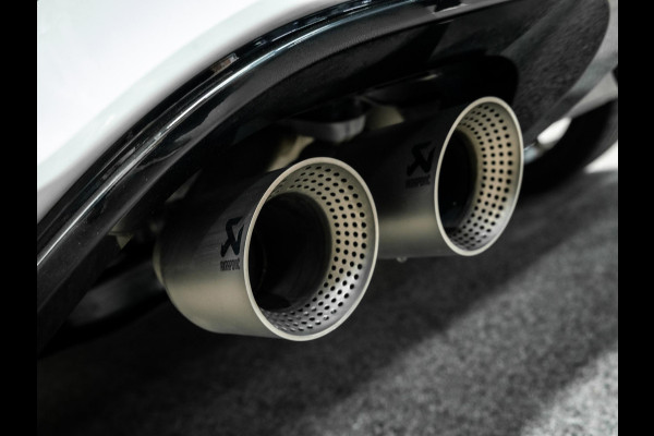 Volkswagen T-Roc 2.0 TSI 4Motion R | Akra | Elektrische stoelen met geheugen | Pano | Stoelverwarming |