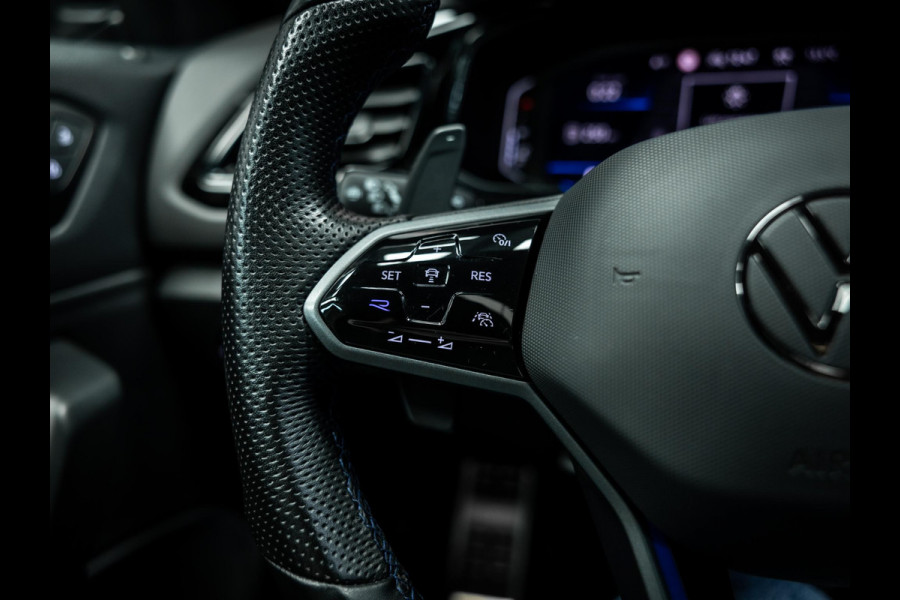 Volkswagen T-Roc 2.0 TSI 4Motion R | Akra | Elektrische stoelen met geheugen | Pano | Stoelverwarming |