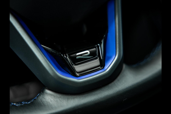 Volkswagen T-Roc 2.0 TSI 4Motion R | Akra | Elektrische stoelen met geheugen | Pano | Stoelverwarming |