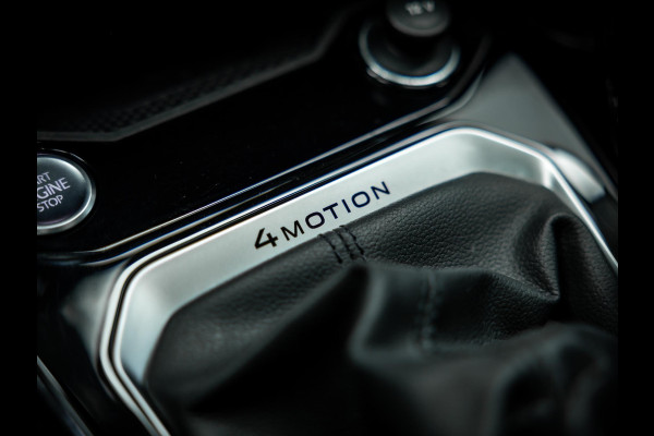 Volkswagen T-Roc 2.0 TSI 4Motion R | Akra | Elektrische stoelen met geheugen | Pano | Stoelverwarming |