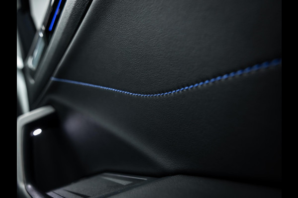 Volkswagen T-Roc 2.0 TSI 4Motion R | Akra | Elektrische stoelen met geheugen | Pano | Stoelverwarming |