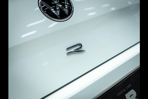 Volkswagen T-Roc 2.0 TSI 4Motion R | Akra | Elektrische stoelen met geheugen | Pano | Stoelverwarming |