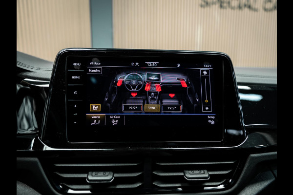Volkswagen T-Roc 2.0 TSI 4Motion R | Akra | Elektrische stoelen met geheugen | Pano | Stoelverwarming |