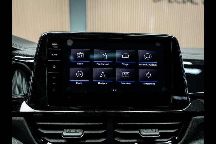 Volkswagen T-Roc 2.0 TSI 4Motion R | Akra | Elektrische stoelen met geheugen | Pano | Stoelverwarming |