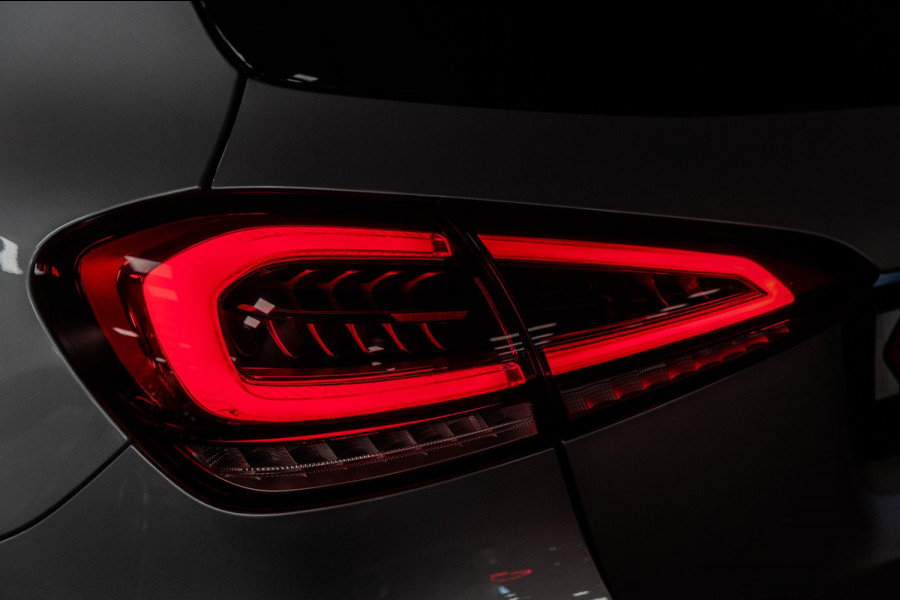 Mercedes-Benz A-Klasse 250 e AMG Line Pano|Memory|Sfeer|Multibeam