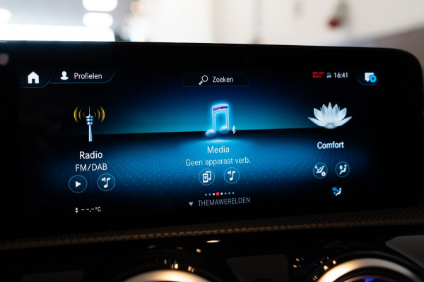 Mercedes-Benz A-Klasse 250 e AMG Line Pano|Memory|Sfeer|Multibeam