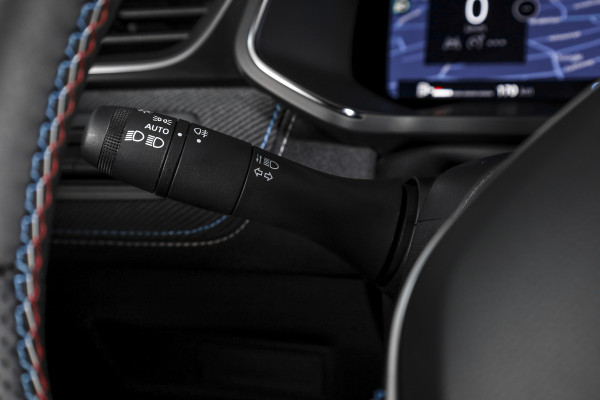 Renault Captur 1.3 mild hybrid 160 esprit Alpine - Automaat | S/K-Panodak | Dig. Cockpit | Adapt. Cruise | Stoel-+Stuurverw. | PDC | Camera | NAV + App. Connect | ECC | LM 19" | 4260