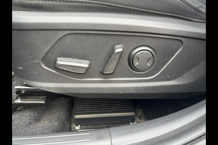 Hyundai Tucson 1.6 T-GDI HEV Premium Sky | SCI | Panoramadak | Afneembare trekhaak | Stoelverwarming/koeling | Camera