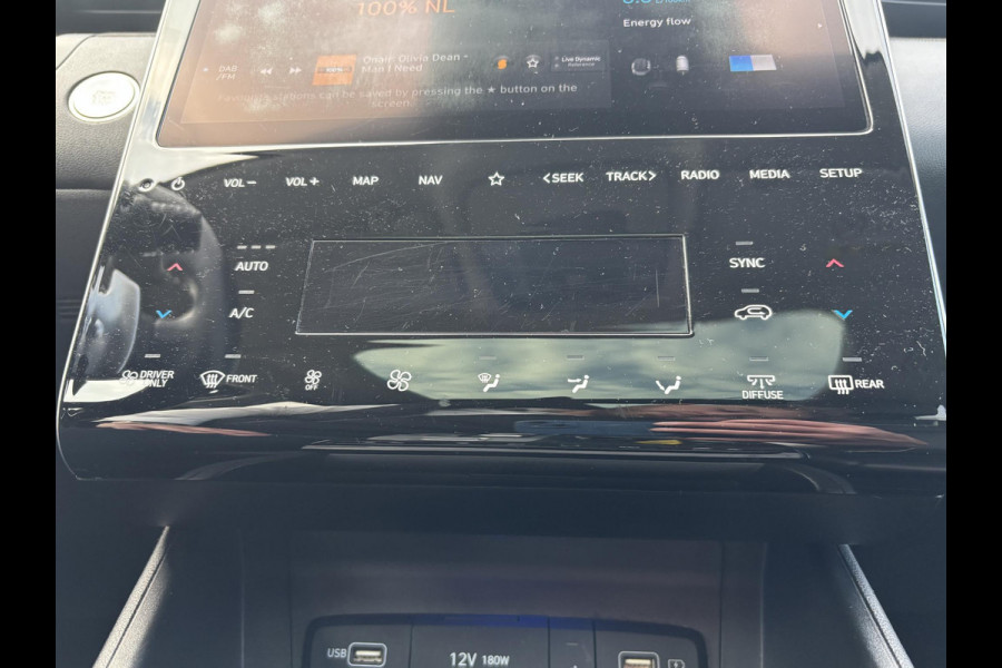 Hyundai Tucson 1.6 T-GDI HEV Premium Sky | SCI | Panoramadak | Afneembare trekhaak | Stoelverwarming/koeling | Camera