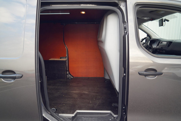 Toyota ProAce Compact 2.0 D-4D Cool Comfort / 1e Eigenaar / 102dkm NAP / Trekhaak / Camera / Airco / 3 Zitp. / EX. BTW