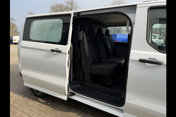Ford Transit Custom 320 2.0 TDCI L2H1 Trend originele Ford DC 5 persoons / vaste prijs rijklaar € 40.950 ex btw / lease vanaf € 668 / dubbel schuifdeur / isofix / euro 6 diesel / NIEUW bpm vrij / vol opties !