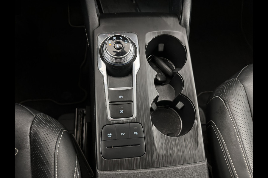 Ford Kuga 2.5 PHEV Vignale (Plug-In) (INCL-BTW) Aut. *LEATHER | DIGI-COCKPIT | FULL-LED | KEYLESS | CAMERA | DAB | CARPLAY | NAVI-FULLMAP | MEMORY-PACK | HEATED-COMFORTSEATS | PRIVACYGLASS | TOWBAR | LANE-ASSIST | 18''ALU*