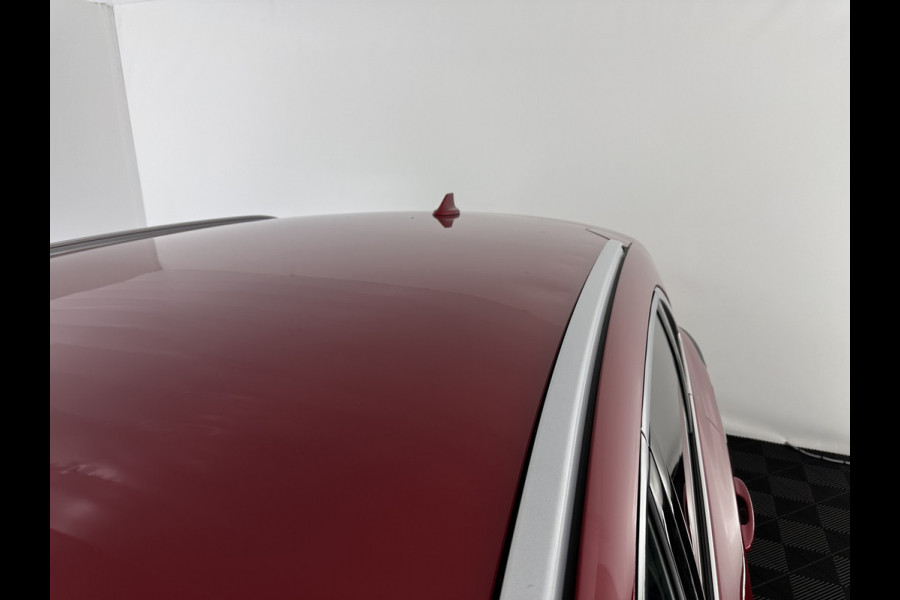 Ford Kuga 2.5 PHEV Vignale (Plug-In) (INCL-BTW) Aut. *LEATHER | DIGI-COCKPIT | FULL-LED | KEYLESS | CAMERA | DAB | CARPLAY | NAVI-FULLMAP | MEMORY-PACK | HEATED-COMFORTSEATS | PRIVACYGLASS | TOWBAR | LANE-ASSIST | 18''ALU*