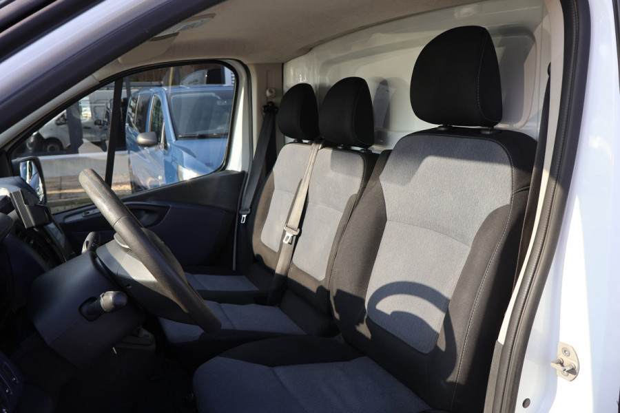 Opel Vivaro 1.6 CDTI L2 H2 Airco Navigatie Trekhaak Imperiaal