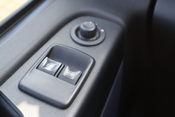 Opel Vivaro 1.6 CDTI L2 H2 Airco Navigatie Trekhaak Imperiaal