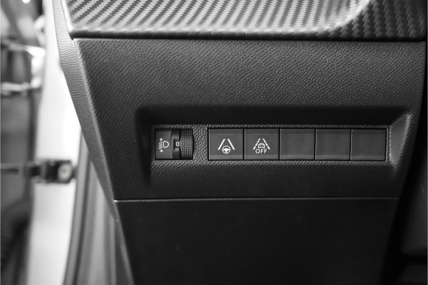 Peugeot 208 1.2 PureTech Allure ACC Virtual Cockpit Camera