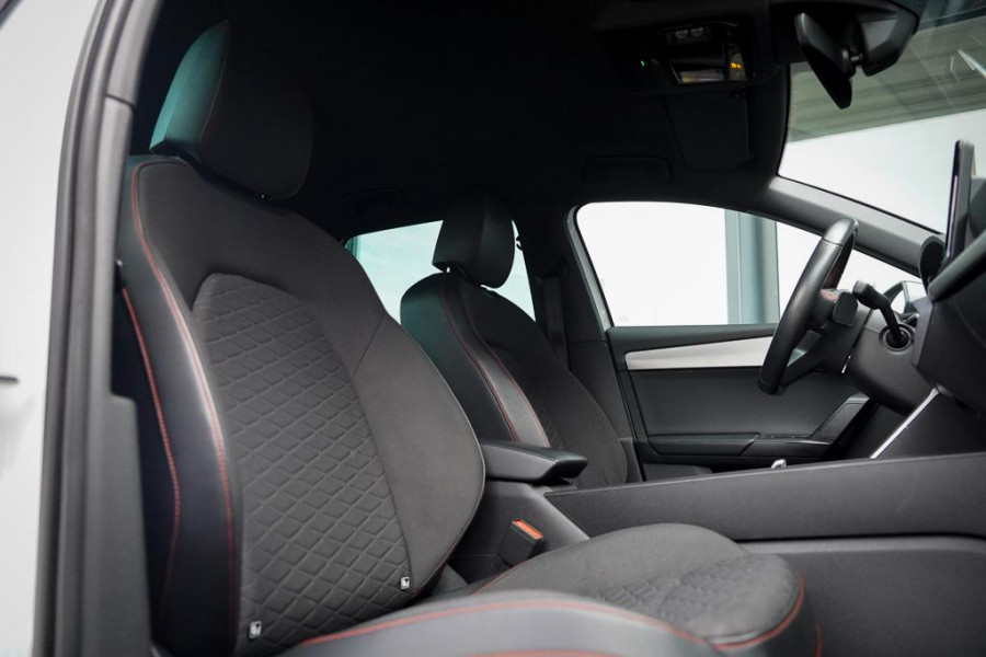 Seat Leon Sportstourer 1.5 eTSI FR / Aut / Clima / Carplay / Stoel&stuurverwarming / Incl BTW