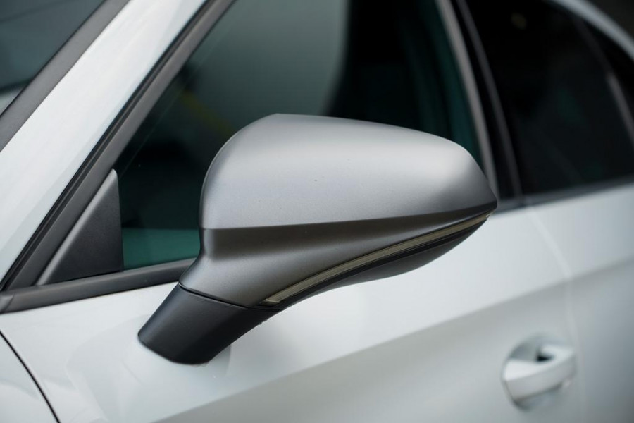 Seat Leon Sportstourer 1.5 eTSI FR / Aut / Clima / Carplay / Stoel&stuurverwarming / Incl BTW