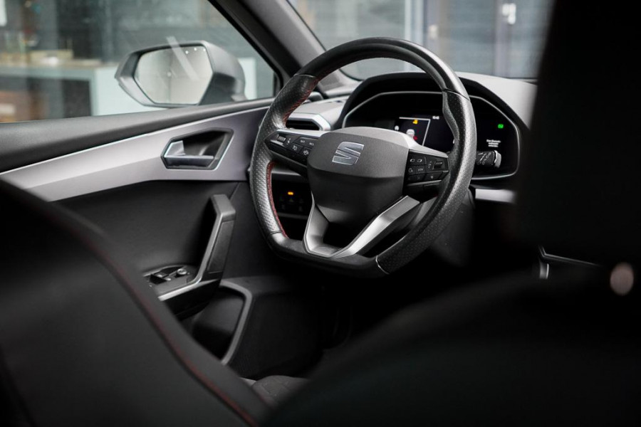 Seat Leon Sportstourer 1.5 eTSI FR / Aut / Clima / Carplay / Stoel&stuurverwarming / Incl BTW