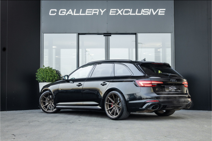 Audi RS4 Avant 2.9 TFSI quattro - Panorama | B&O | Massage | Sport Design Pakket