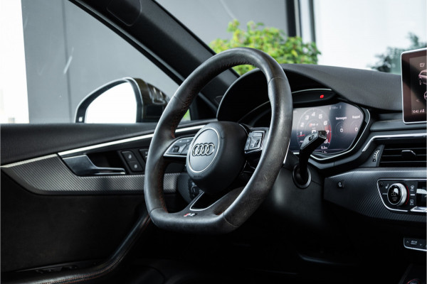 Audi RS4 Avant 2.9 TFSI quattro - Panorama | B&O | Massage | Sport Design Pakket