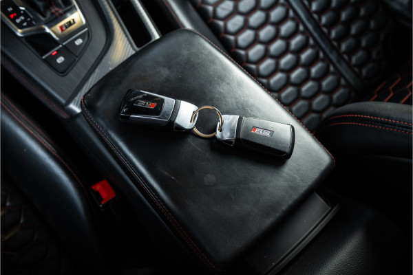 Audi RS4 Avant 2.9 TFSI quattro - Panorama | B&O | Massage | Sport Design Pakket