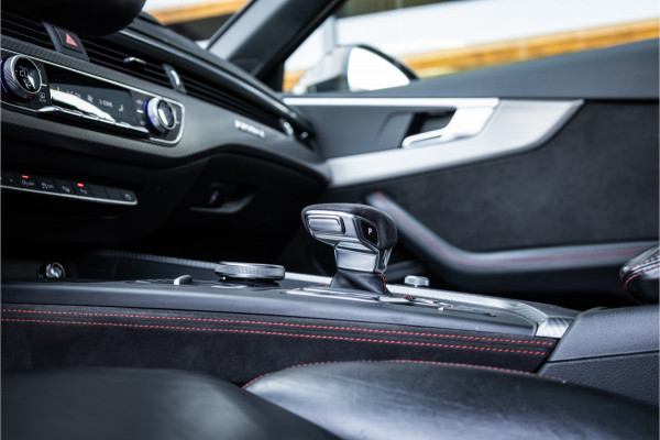 Audi RS4 Avant 2.9 TFSI quattro - Panorama | B&O | Massage | Sport Design Pakket