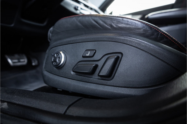 Audi RS4 Avant 2.9 TFSI quattro - Panorama | B&O | Massage | Sport Design Pakket