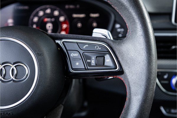 Audi RS4 Avant 2.9 TFSI quattro - Panorama | B&O | Massage | Sport Design Pakket