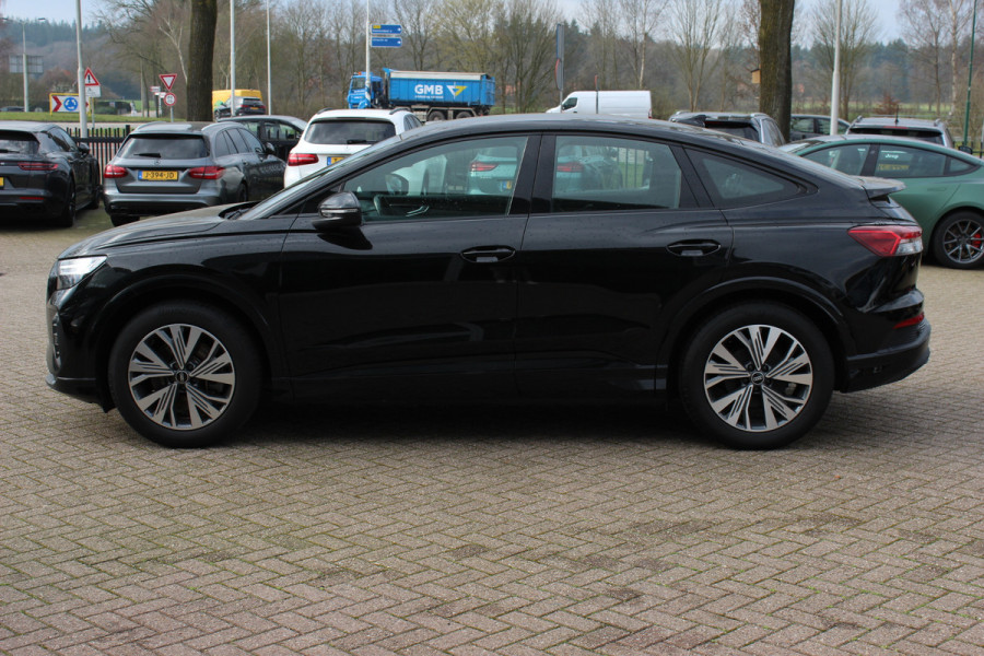 Audi Q4 Sportback e-tron 40 Advanced edition 77 kWh / SoH 90,3% / Warmtepomp / CarPlay / Matrix LED / Sportstoelen / 19'' / Virtual Cockpit / Parkeerhulp V+A / Intr.voorverwarming / Stoelverwarming / DAB / Cruise Control