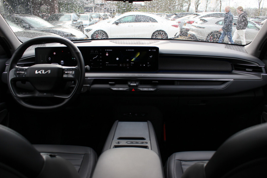 Kia EV9 Launch Edition 99.8 kWh / SoH 98,8% / 360Camera / Head-up / Leder / Keyless / Sfeerverlichting / 19'' / Warmtepomp / Stoelventilatie+Verwarming 4x / Dodehoek / Stoelverwarming / Dodehoek / DAB / ACC