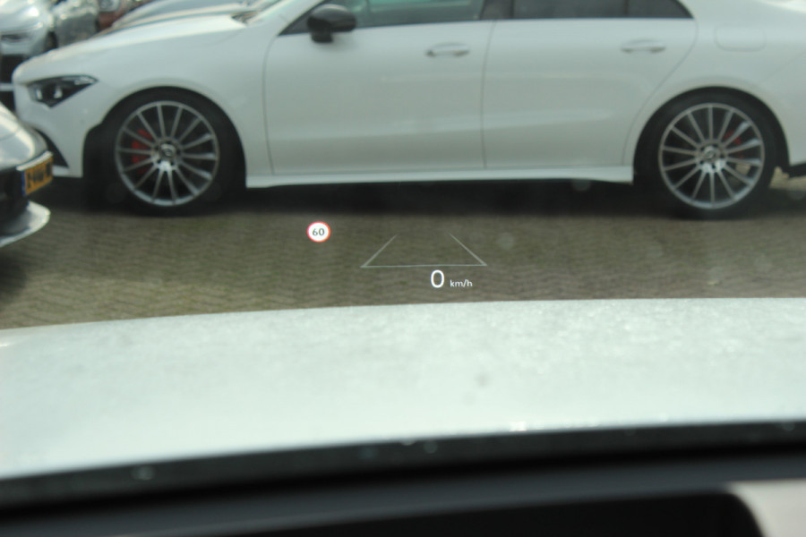 Kia EV9 Launch Edition 99.8 kWh / SoH 98,8% / 360Camera / Head-up / Leder / Keyless / Sfeerverlichting / 19'' / Warmtepomp / Stoelventilatie+Verwarming 4x / Dodehoek / Stoelverwarming / Dodehoek / DAB / ACC