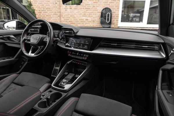 Audi A3 Sportback 45 TFSI e S Edition Competition 245 PK Matrix LED Adaptive RS Zetels Keyless B&O 18''