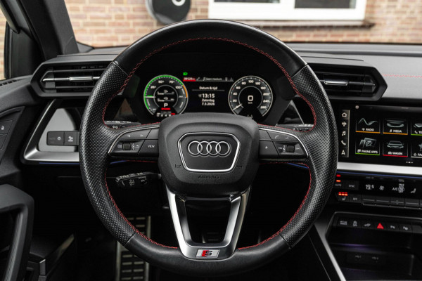 Audi A3 Sportback 45 TFSI e S Edition Competition 245 PK Matrix LED Adaptive RS Zetels Keyless B&O 18''