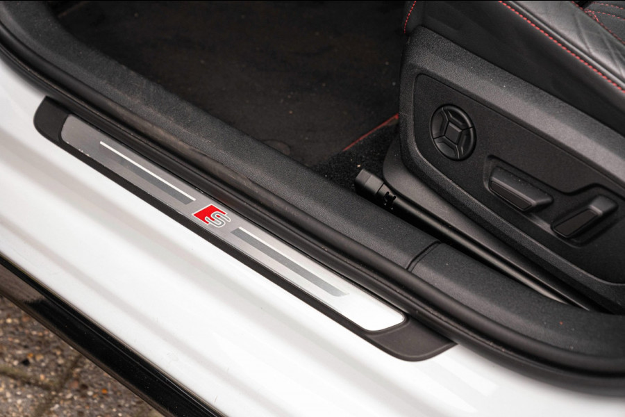 Audi A3 Sportback 45 TFSI e S Edition Competition 245 PK Matrix LED Adaptive RS Zetels Keyless B&O 18''