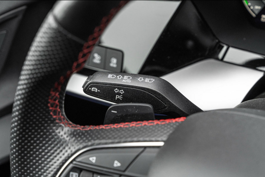 Audi A3 Sportback 45 TFSI e S Edition Competition 245 PK Matrix LED Adaptive RS Zetels Keyless B&O 18''