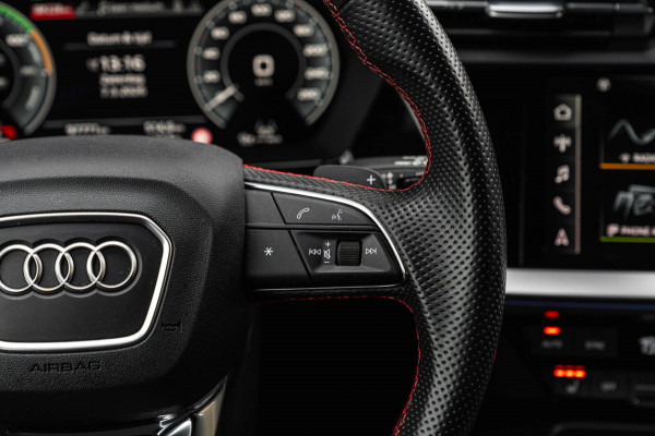 Audi A3 Sportback 45 TFSI e S Edition Competition 245 PK Matrix LED Adaptive RS Zetels Keyless B&O 18''