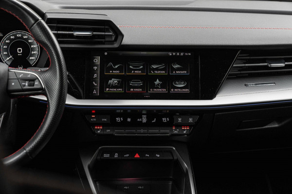 Audi A3 Sportback 45 TFSI e S Edition Competition 245 PK Matrix LED Adaptive RS Zetels Keyless B&O 18''