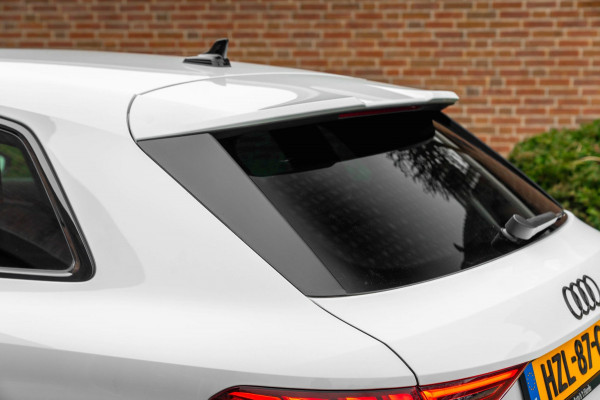 Audi A3 Sportback 45 TFSI e S Edition Competition 245 PK Matrix LED Adaptive RS Zetels Keyless B&O 18''