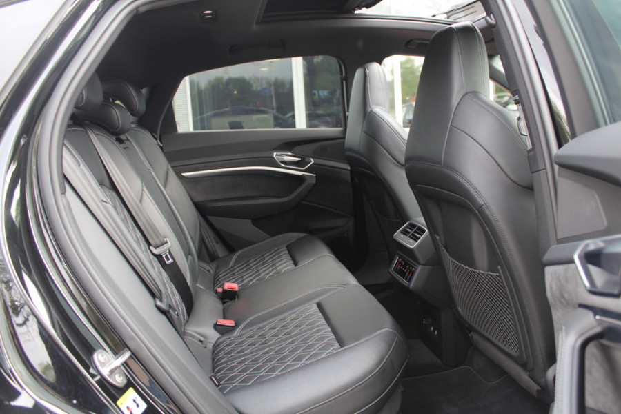 Audi e-tron Sportback 55 quattro edition 95 kWh / SoH 94,8% / Full option! / Panoramadak / Camera / Head-up / RS Seats / 21'' / Luchtvering / Matrix LED / B&O / ACC / Stoelverwarming