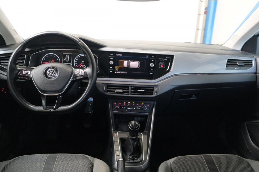 Volkswagen Polo 1.0 TSI Highline - N.A.P. Airco, Cruise, Navi, PDC, Carplay.