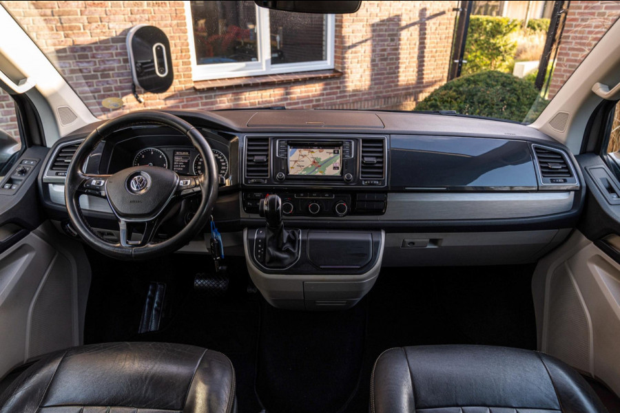 Volkswagen Transporter 2.0 TDI L2H1 DC Highline 1e Eig Adaptive Cruise Trekhaak Leder LED 19''