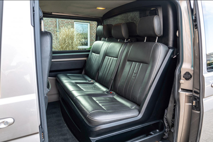 Volkswagen Transporter 2.0 TDI L2H1 DC Highline 1e Eig Adaptive Cruise Trekhaak Leder LED 19''