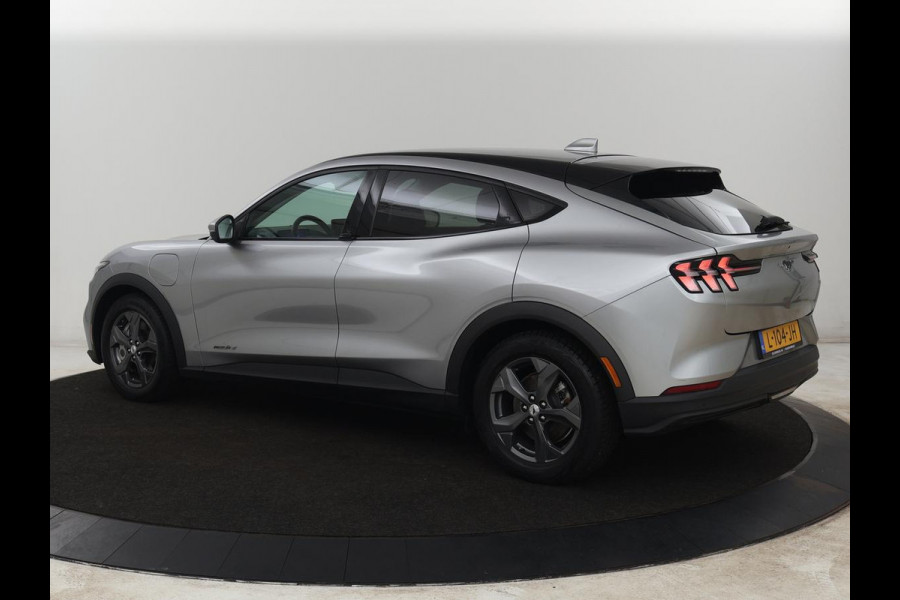 Ford Mustang Mach-E RWD 75 kWh | SOH 94% | Leder | Stoelverwarming | Adaptive cruise | Camera | Carplay | Navigatie | Stuurverwarming | Keyless | Full LED | Dodehoek detectie