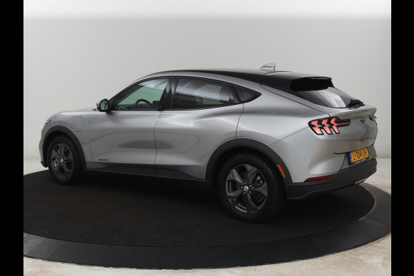 Ford Mustang Mach-E RWD 75 kWh | SOH 94% | Leder | Stoelverwarming | Adaptive cruise | Camera | Carplay | Navigatie | Stuurverwarming | Keyless | Full LED | Dodehoek detectie