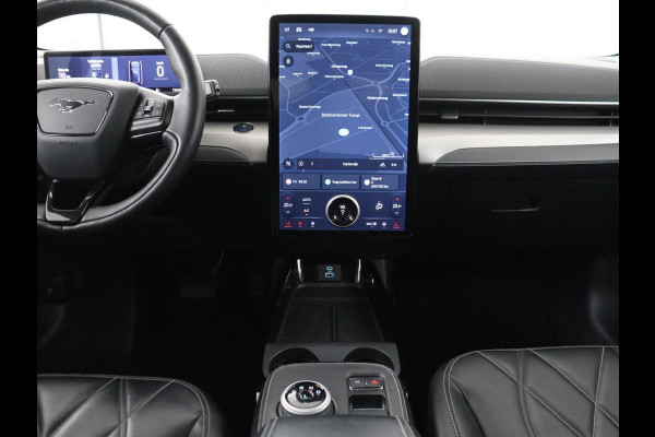 Ford Mustang Mach-E RWD 75 kWh | SOH 94% | Leder | Stoelverwarming | Adaptive cruise | Camera | Carplay | Navigatie | Stuurverwarming | Keyless | Full LED | Dodehoek detectie