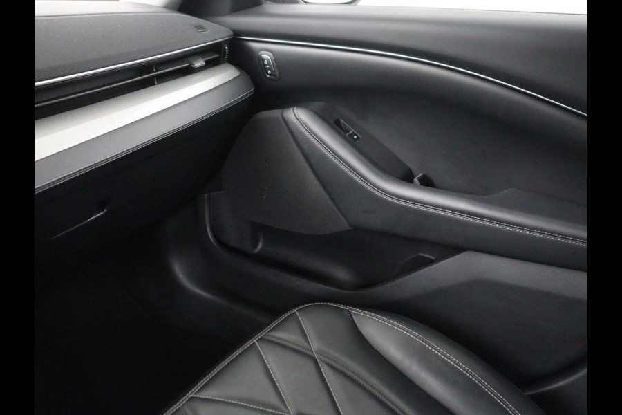 Ford Mustang Mach-E RWD 75 kWh | SOH 94% | Leder | Stoelverwarming | Adaptive cruise | Camera | Carplay | Navigatie | Stuurverwarming | Keyless | Full LED | Dodehoek detectie