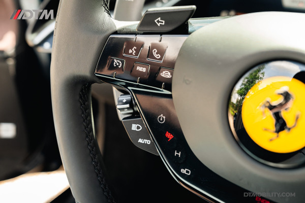 Ferrari SF90 Spider 4.0 V8 | Blu Pozzi | Daytona Seats Cioccolato |