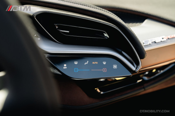 Ferrari SF90 Spider 4.0 V8 | Blu Pozzi | Daytona Seats Cioccolato |